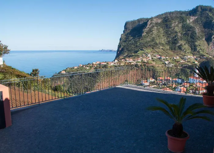 Сasa de vacaciones Elegantes Haus In Santana Mit Garten Und Grill By Interhome *