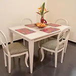 Elegantes Haus In Mit Garten Und Grill By Interhome